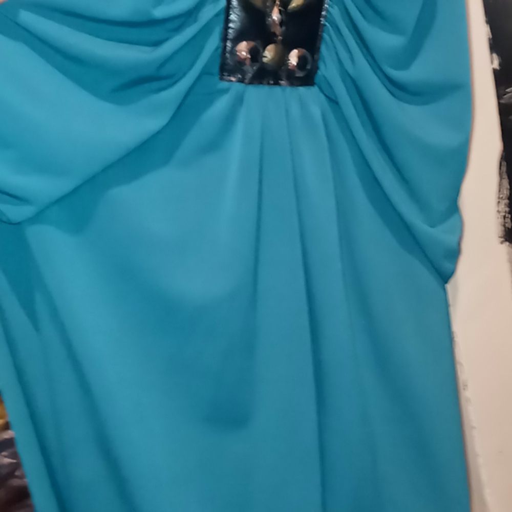 CUTE SLEEVELESS TOP - Picture 2 of 4